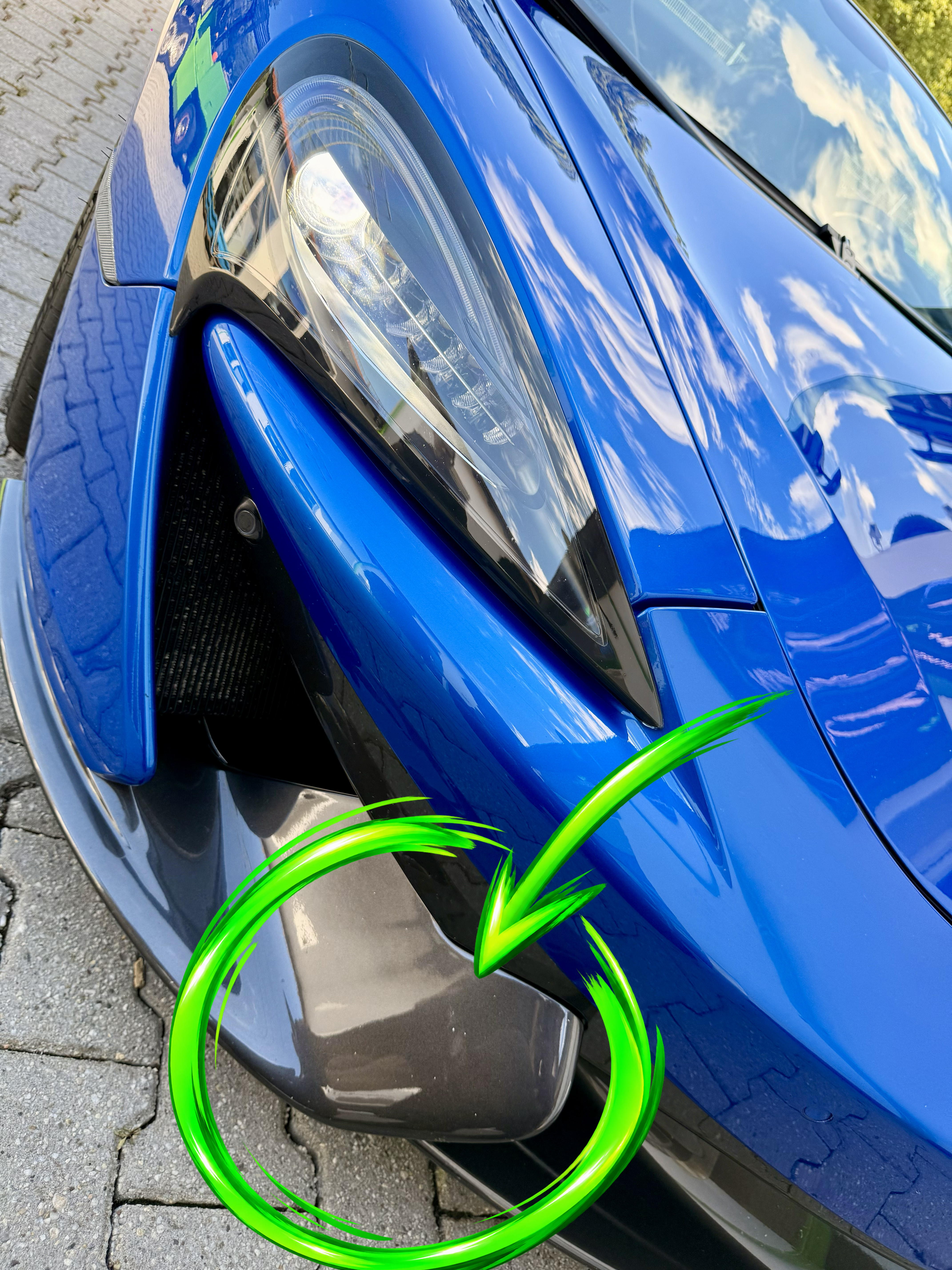 Stone chips – front bumper